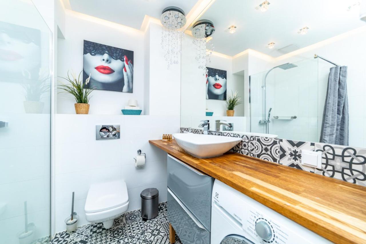 Bright - Neptun Park By Oneapartments Gdańsk Buitenkant foto